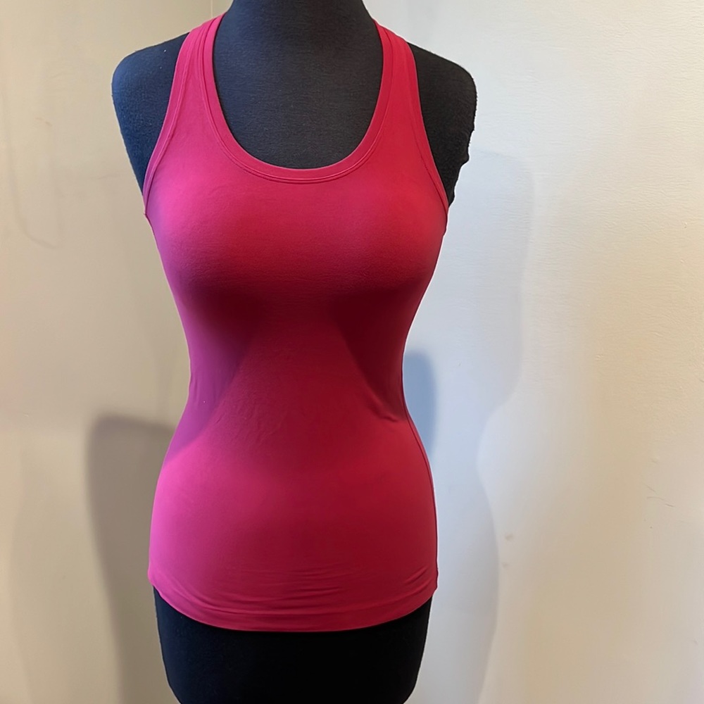 Lululemon Cool Racerback Tank Size 4 Red